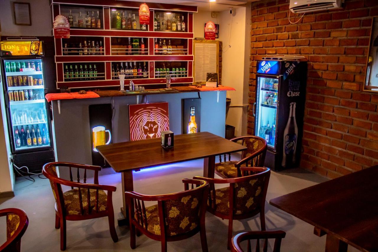 Surf & Party Weligama Exterior foto